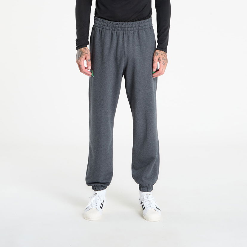 Joggingbukser adidas Performance Mercedes - AMG Petronas Formula One Team Premium Sweat Joggers Grå | JX8777