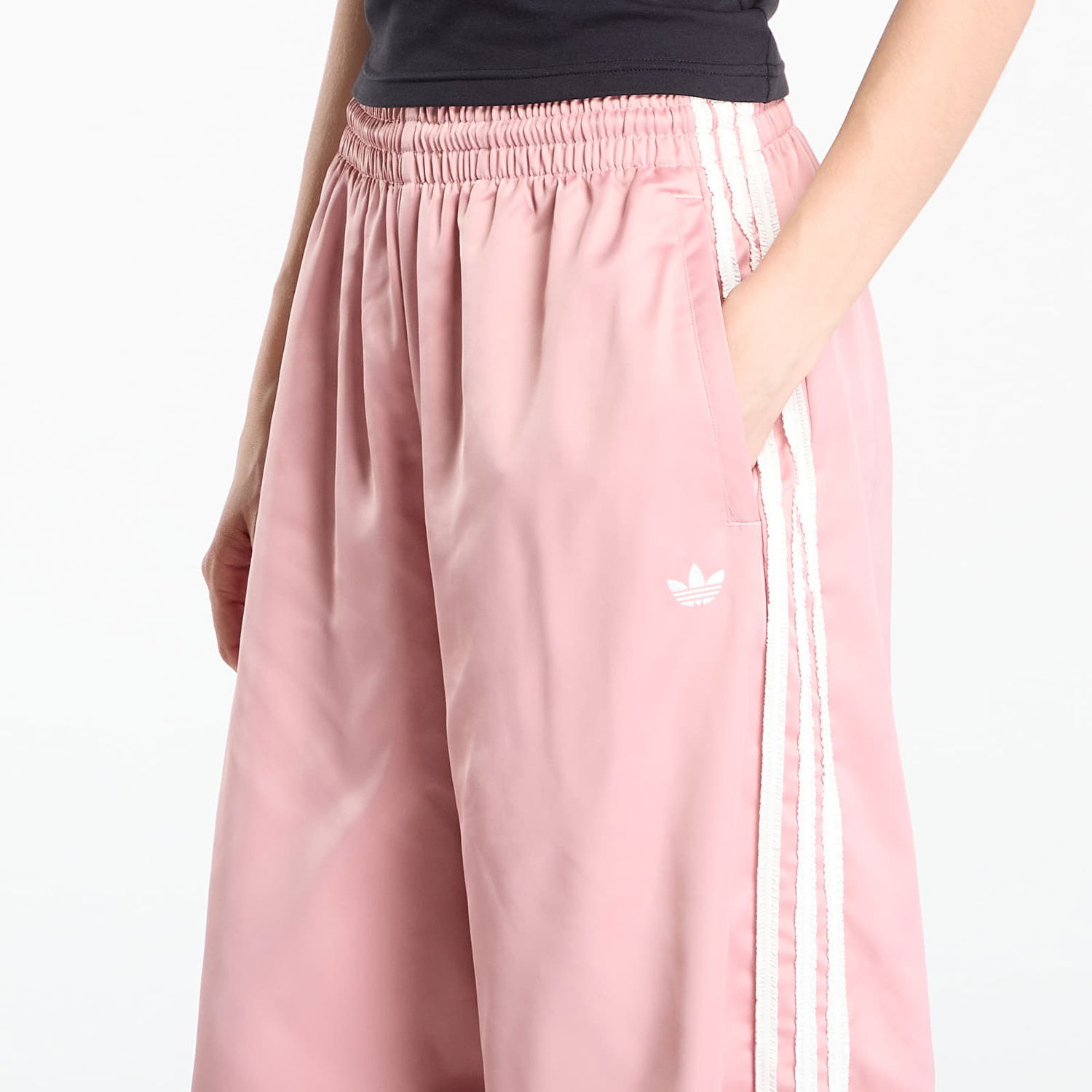 Bukser adidas Originals adidas Originals Satin Wide Leg Pants with Ruffle 3-Stripes Lyserød | KC8815, 1
