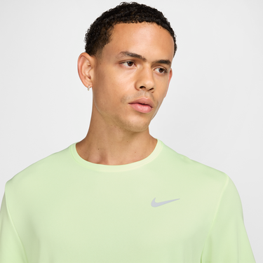 T-shirt Nike Miler Dri-FIT UV Short-Sleeve Running T-Shirt Grøn | DV9315-701, 4