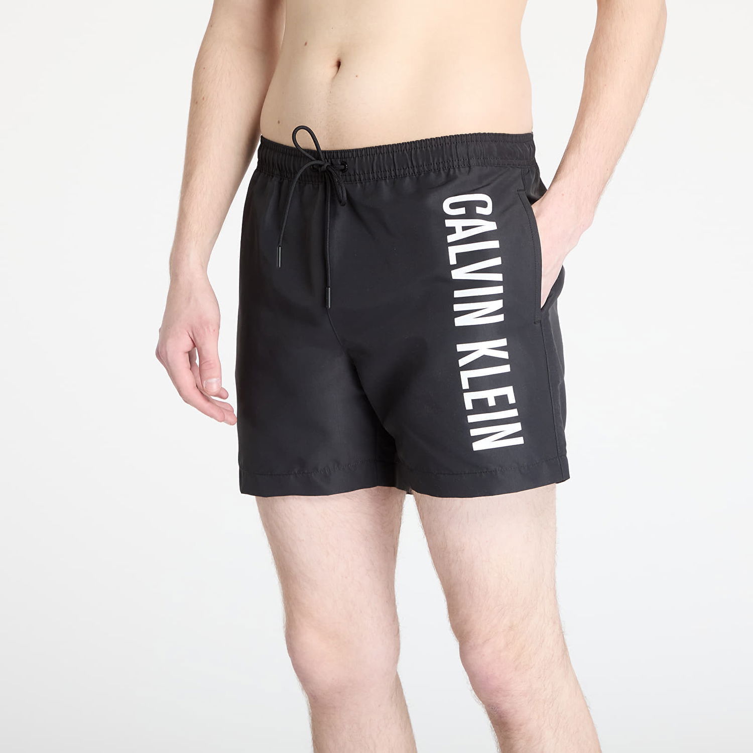 Badetøj CALVIN KLEIN Calvin Klein Jeans Medium Drawstring Boardshorts Sort | KM0KM01092 BEH, 1