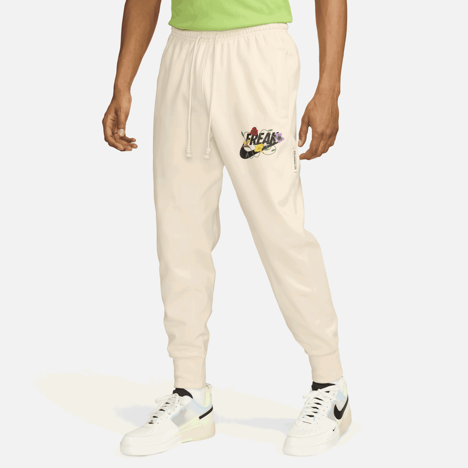 Joggingbukser Nike Dri-FIT Giannis Standard Issue Beige | FN7214-110, 0