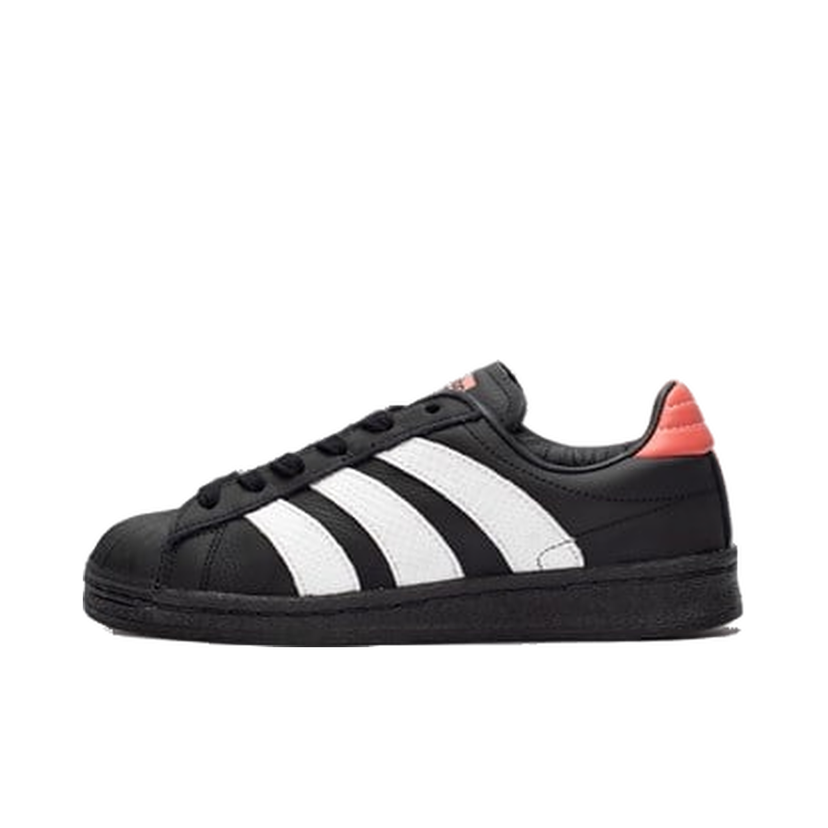Sneakers og sko adidas Originals adidas Wmns Superstar Sort | IE3056