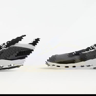 Sneakers og sko On Running M Cloudnova Sort | 26.99265, 0