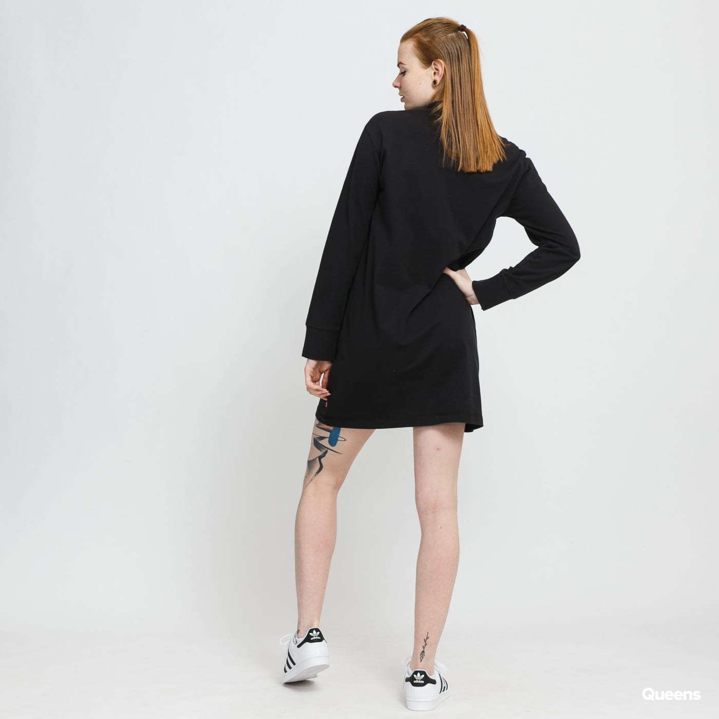 Kjole Levi's LS Graphic Knit Dress Sort | A1773-0001, 1