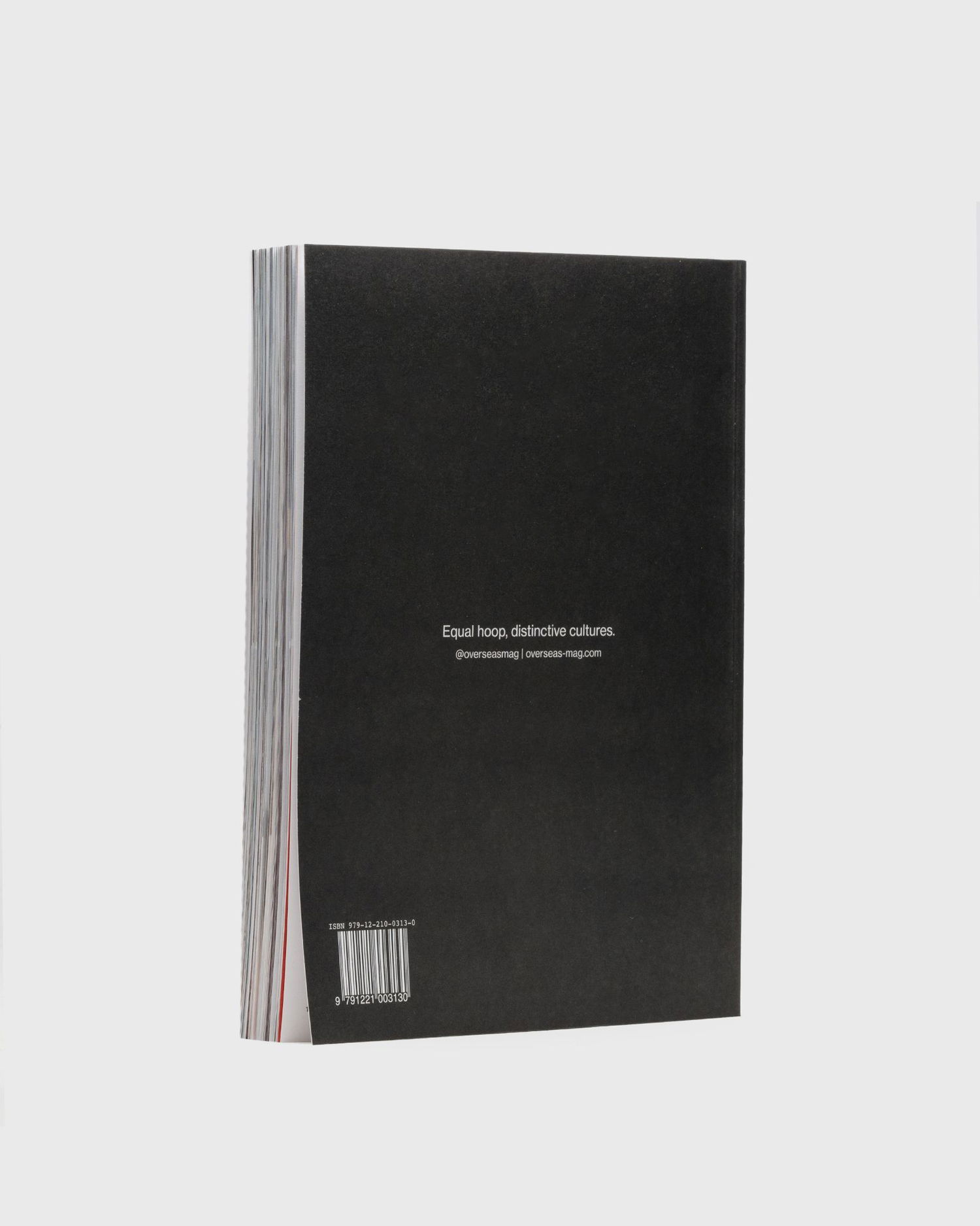 Bog og blad gestalten Books Overseas Magazine - Issue 01 Flerfarvet | 9791221003130, 1