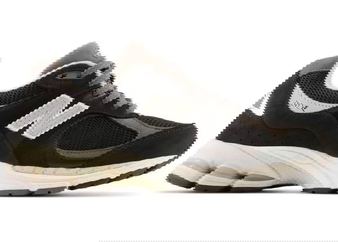 Sneakers og sko New Balance 2002R "Black Castlerock" Sort | M2002RNC, 0