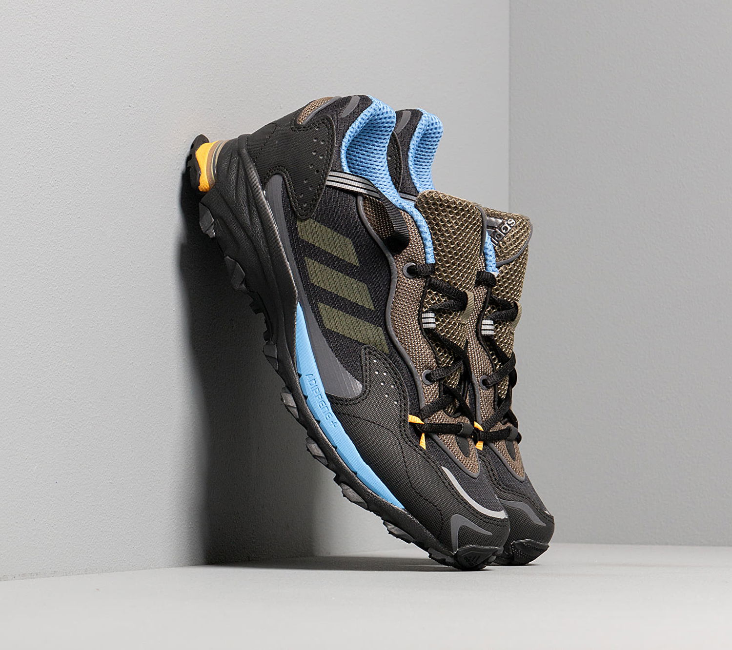 Sneakers og sko adidas Performance Response Hoverturf GF6100AM Sort | FW0988, 0