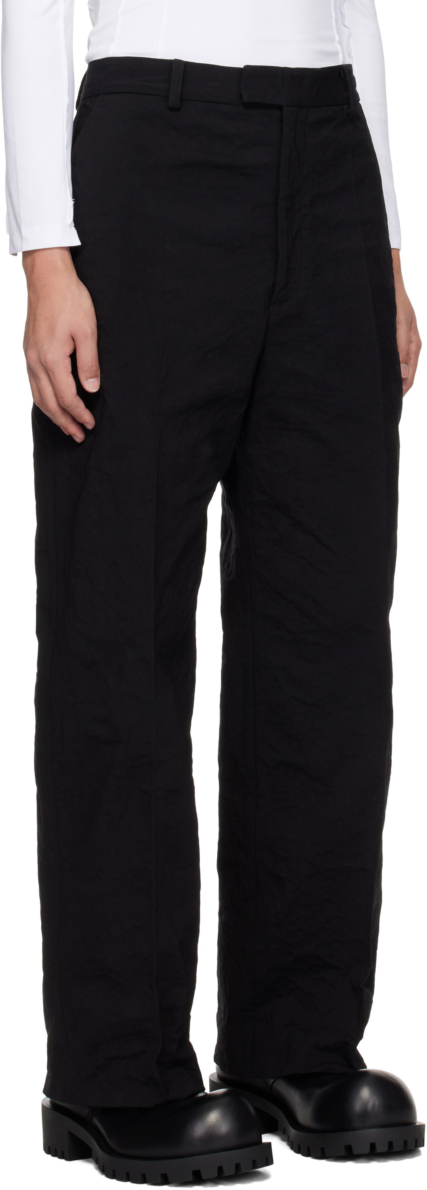 Bukser VETEMENTS Vetements Metalized Wrinkled Tailored Trousers Sort | UA66PA110B, 1