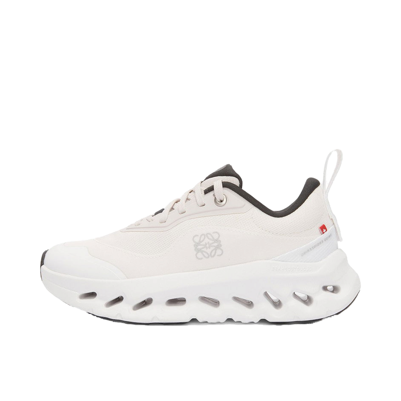 Sneakers og sko On Running LOEWE x Cloudtilt 2 Sand White W Hvid | 3WE10872979