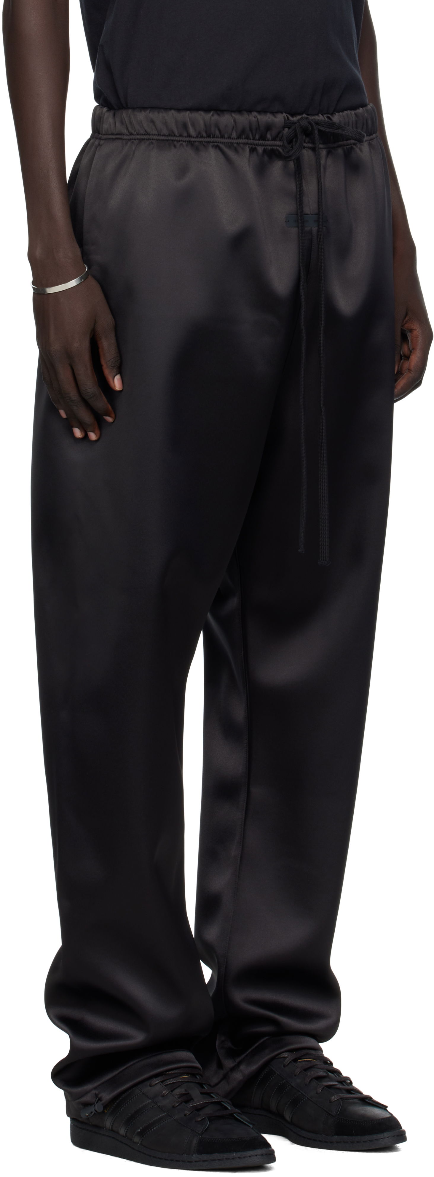Joggingbukser Fear of God Fear of God ESSENTIALS Bonded Satin Relaxed Track Pants Sort | 130SP258210F, 1