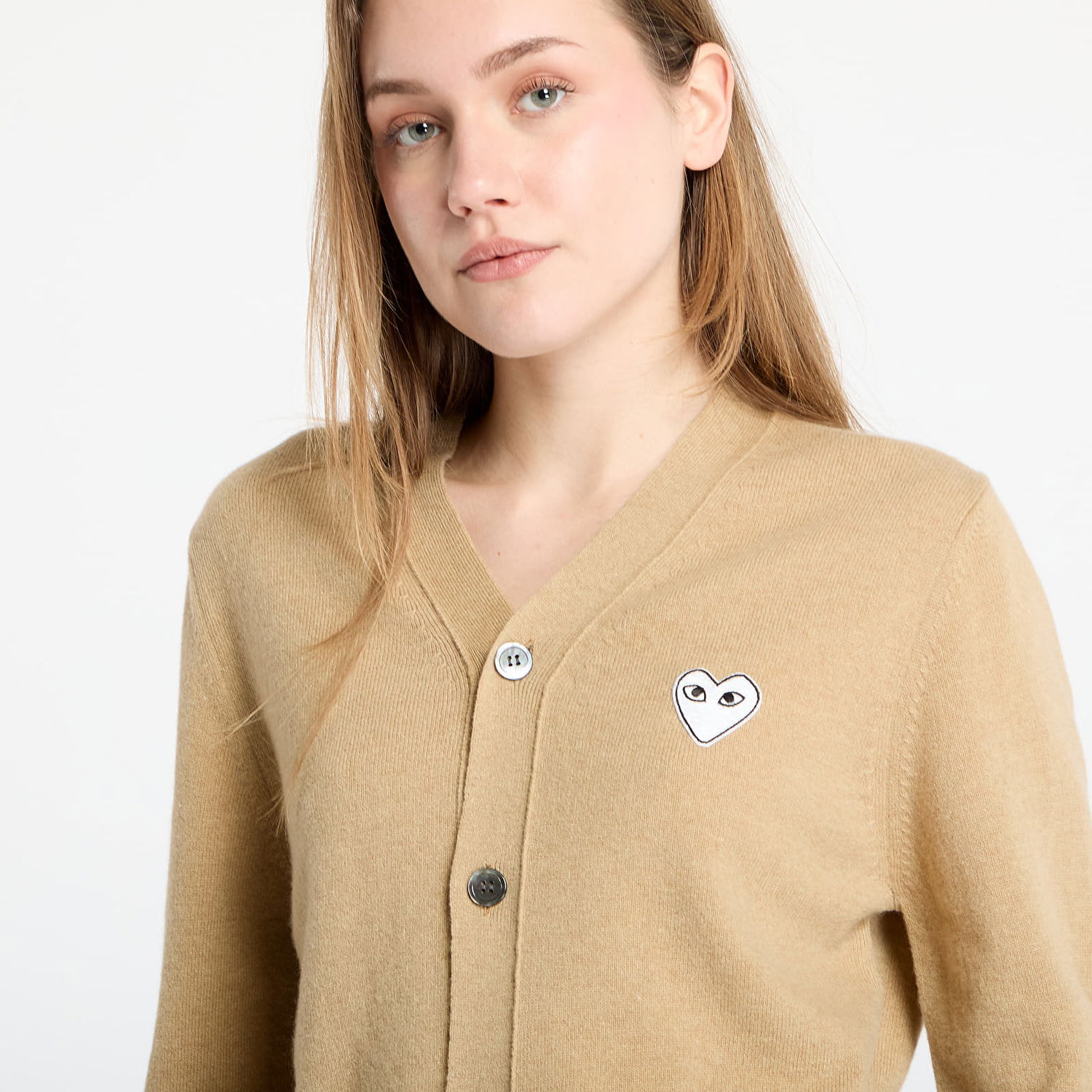 Sweater Comme des Garçons Play White Emblem V-Neck Cardigan Beige | AX-N066 LIGHT CAMEL, 1