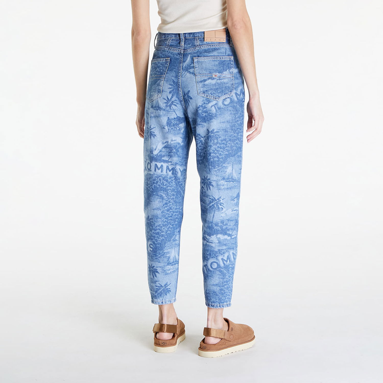 Jeans Tommy Hilfiger Mom Jean Ultra High Tapered Jeans Denim Medium Blå | DW0DW17563 1A5, 1