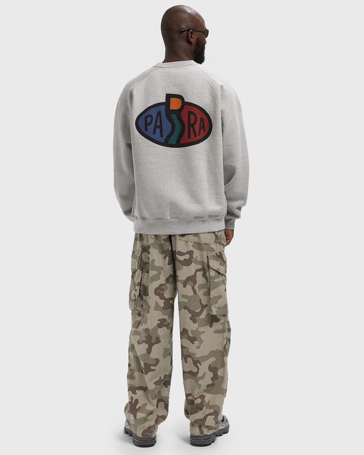 Sweatshirt By Parra Legs logo crew neck sweatshirt Grå | 54242, 1