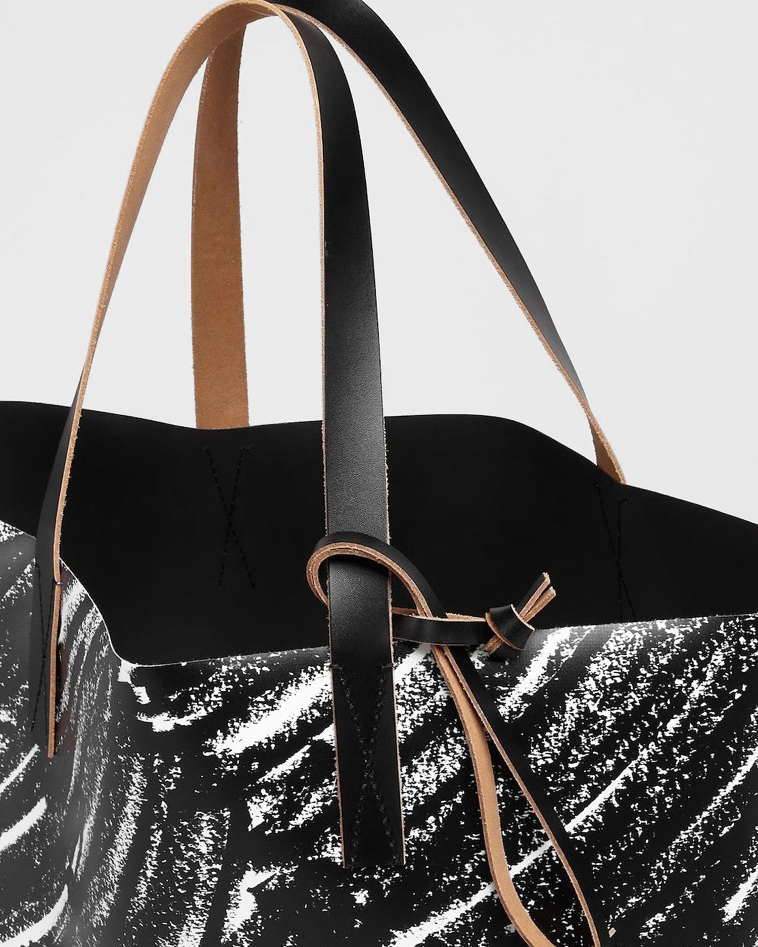 Mulepose Marni Scribble Print Tote Bag Sort | SHMQ0037A3-00N99, 1