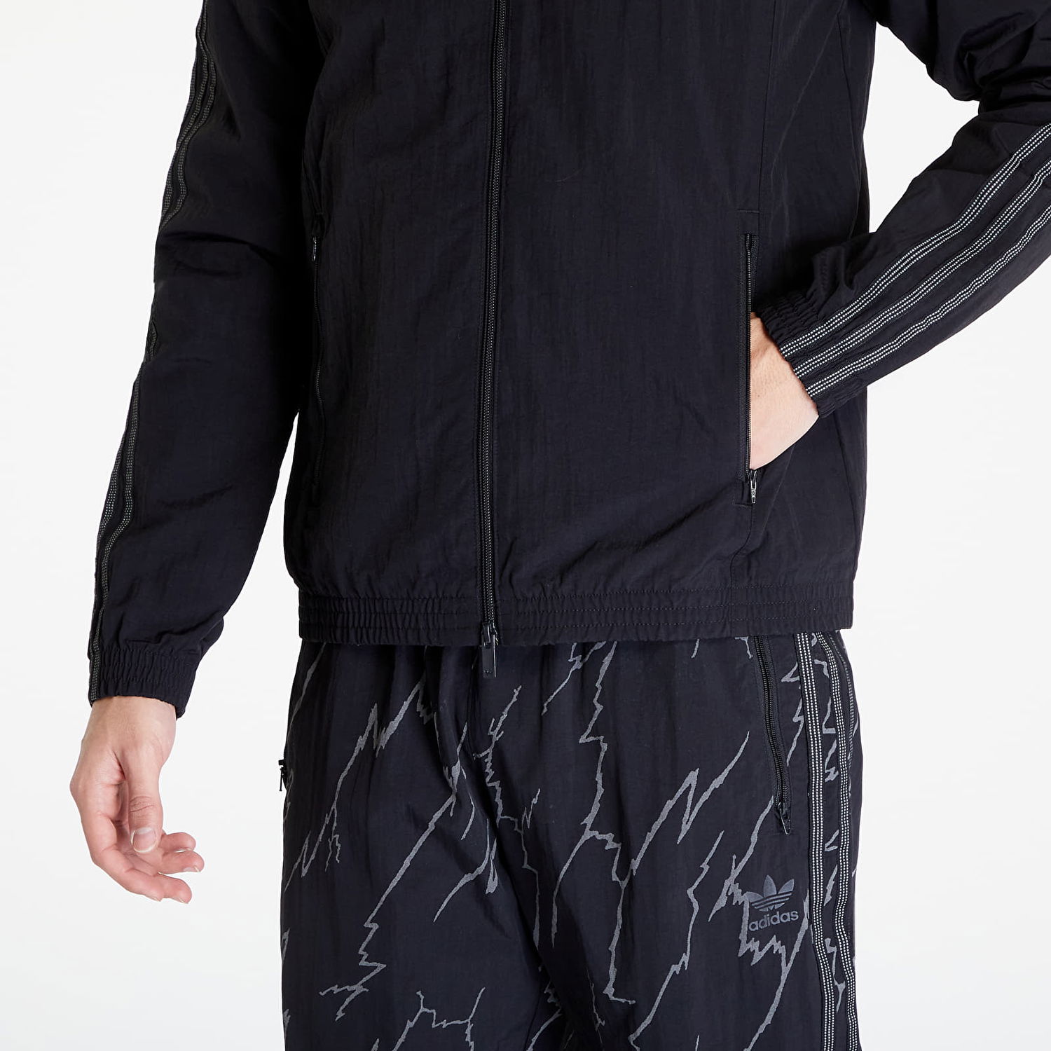 Sweatshirt adidas Originals Sst Track Top Sort | IZ3286, 1