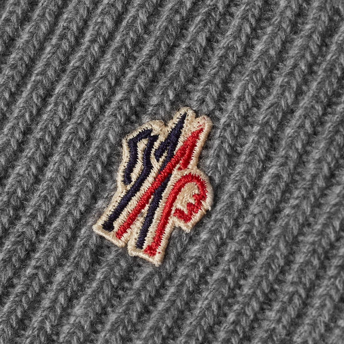 Beanie Moncler Grenoble With Logo Grey Grå | 3B000-19-M1213-986, 1