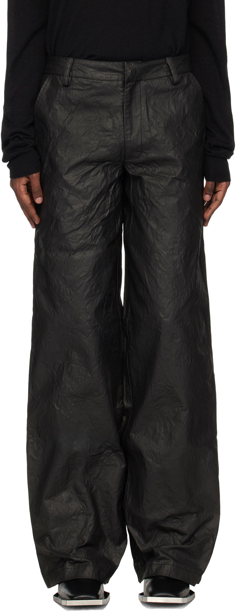 Bukser HELIOT EMIL Armada Crinkled Wide Leg Trousers Sort | AW24_M_10_178_BLK01