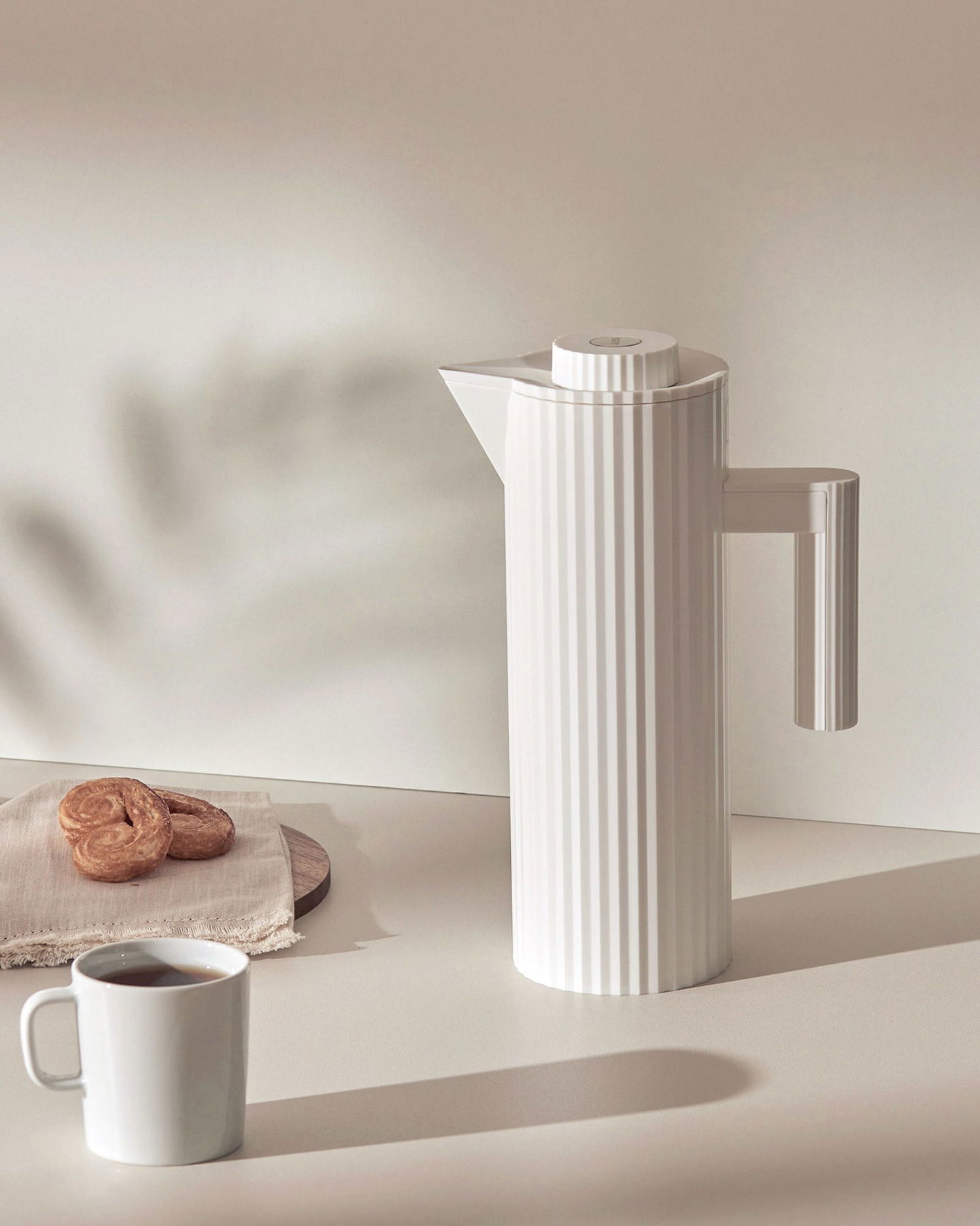 Gadget Alessi White Thermal Carafe Hvid | MDL12-W, 1