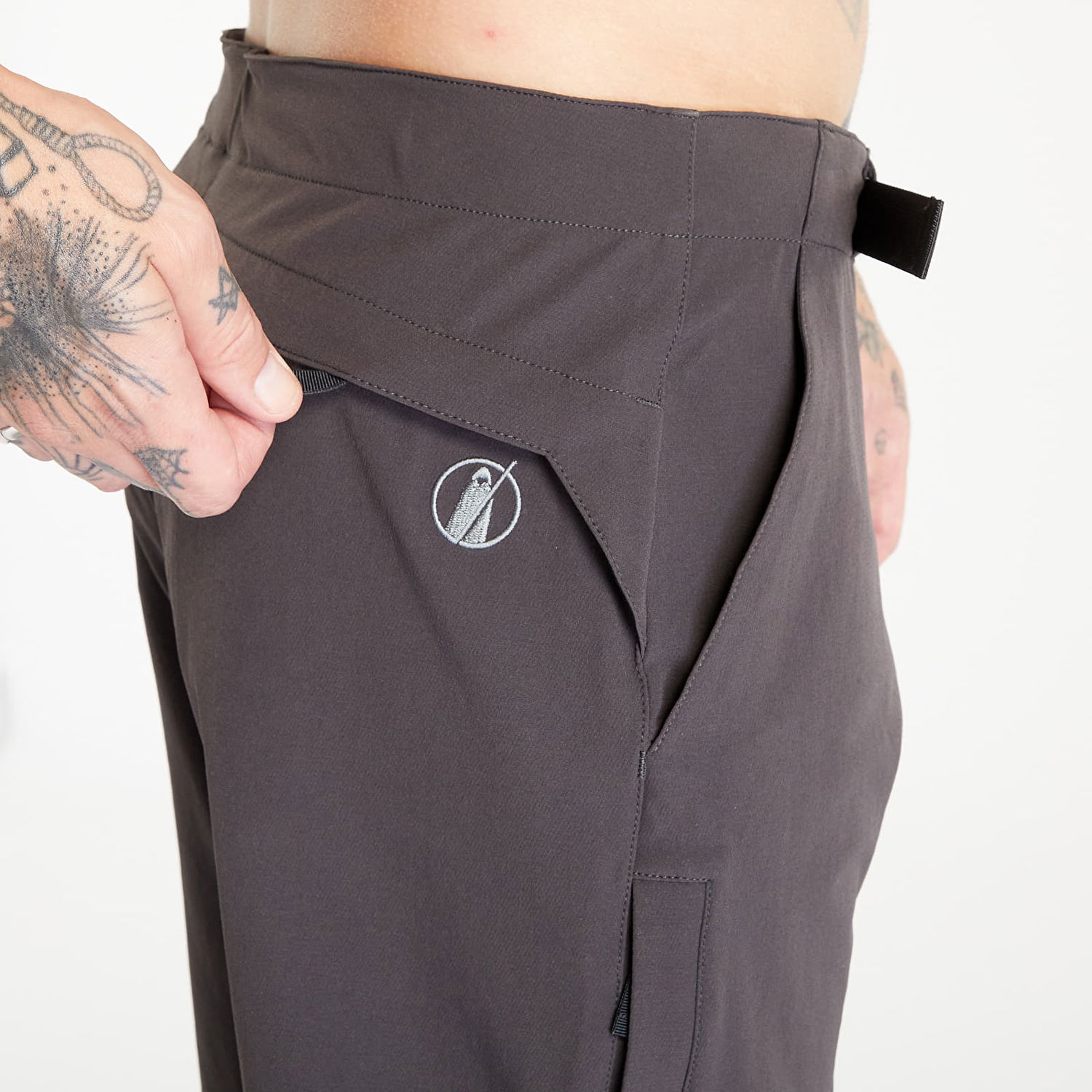 Bukser Tilak Poutnik by Monk Pants Karbon Grå | 10102003, 1