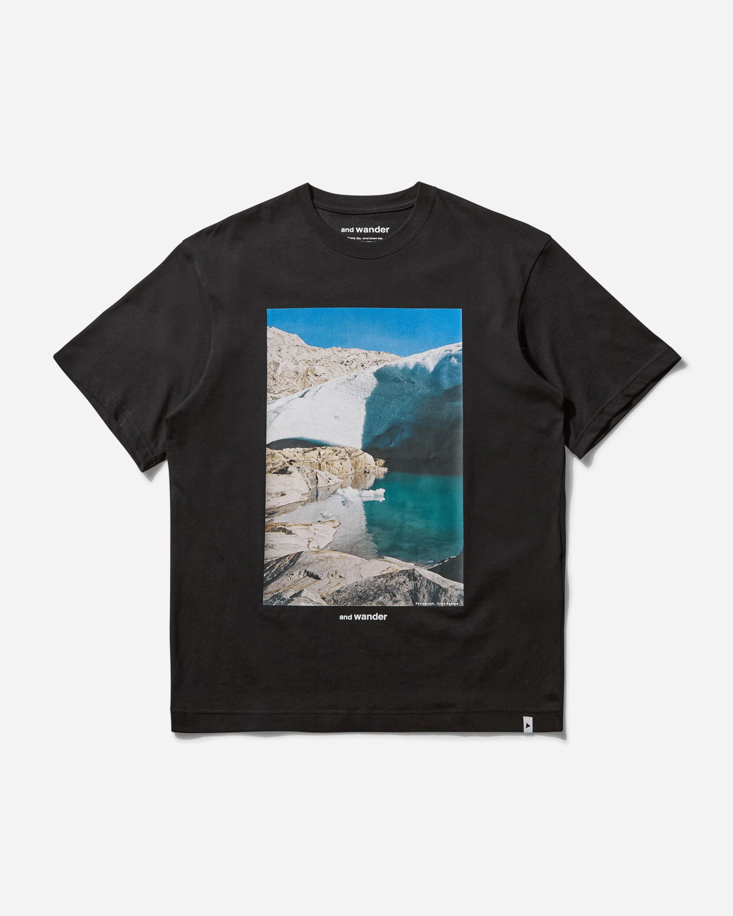 T-shirt and wander Glacier Printed T-Shirt Sort | 5745184113 010, 1