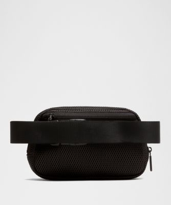 Taljetaske lululemon Everywhere Knit Mesh Belt Bag 1L Sort | prod20002199, 6