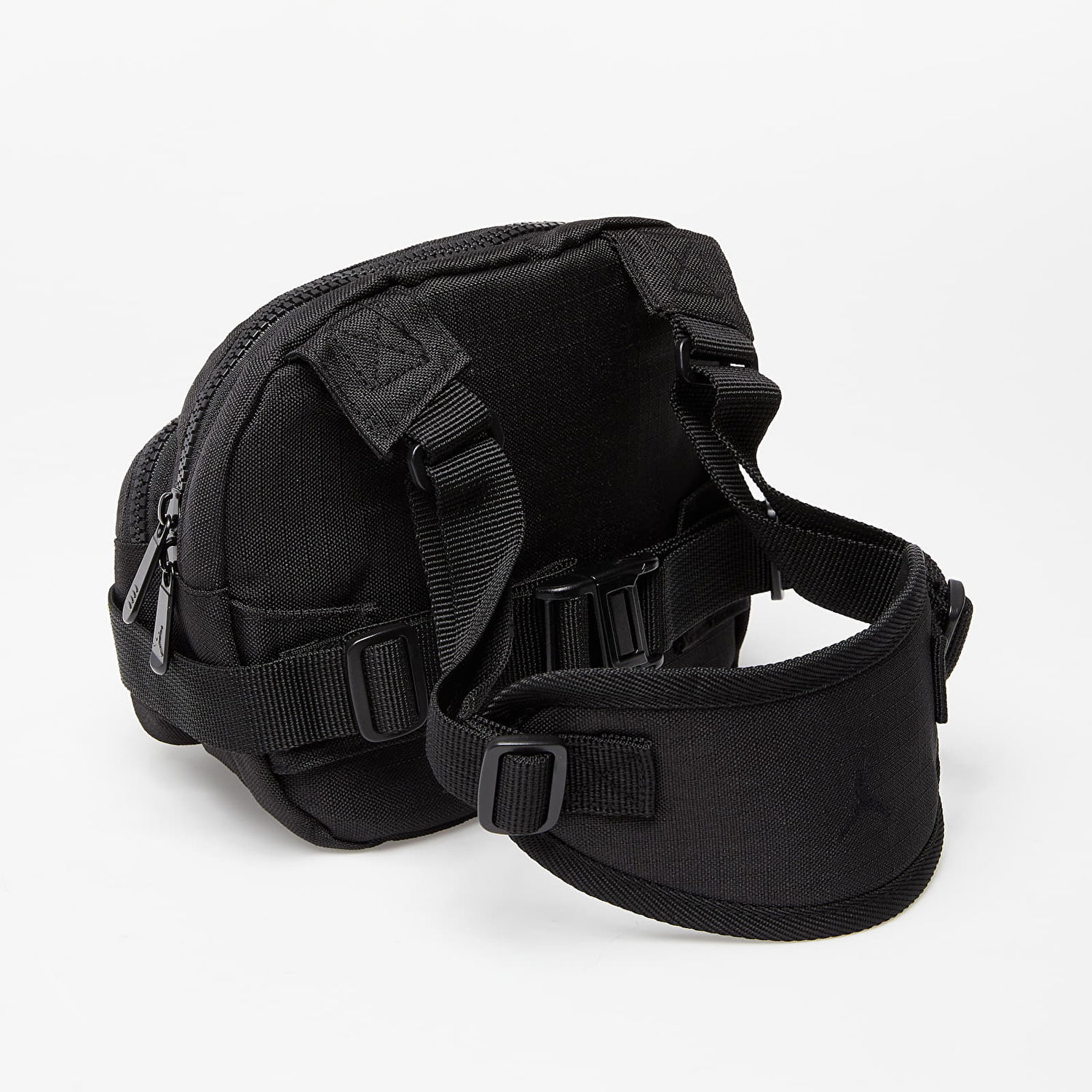 Skuldertaske Jordan Chest Rig Crossbody Bag Small Sort | 9A0495-023, 1