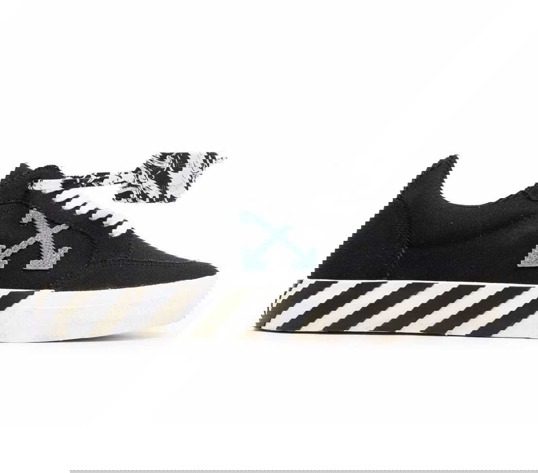 Sneakers og sko Off-White Low Vulcanized Eco Canvas Sort | OMIA085F21FAB0011045, 0