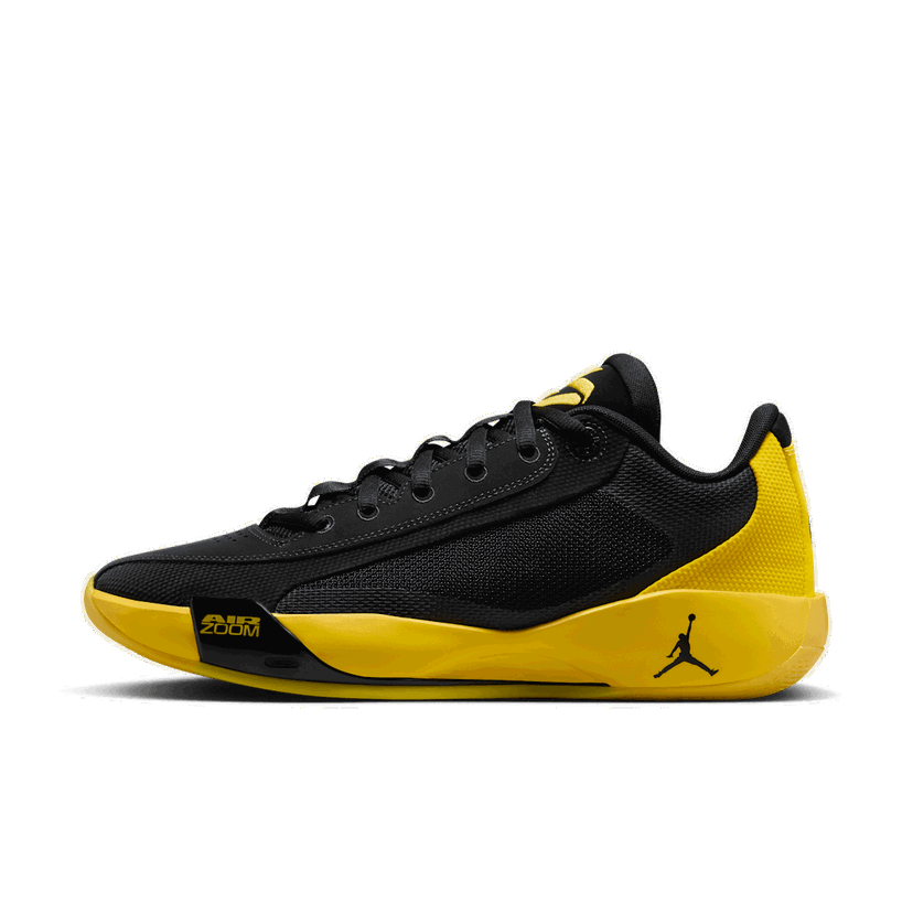 Sneakers og sko Jordan Quai 54 x Luka .77 "Tour Yellow" Sort | IB8835-007