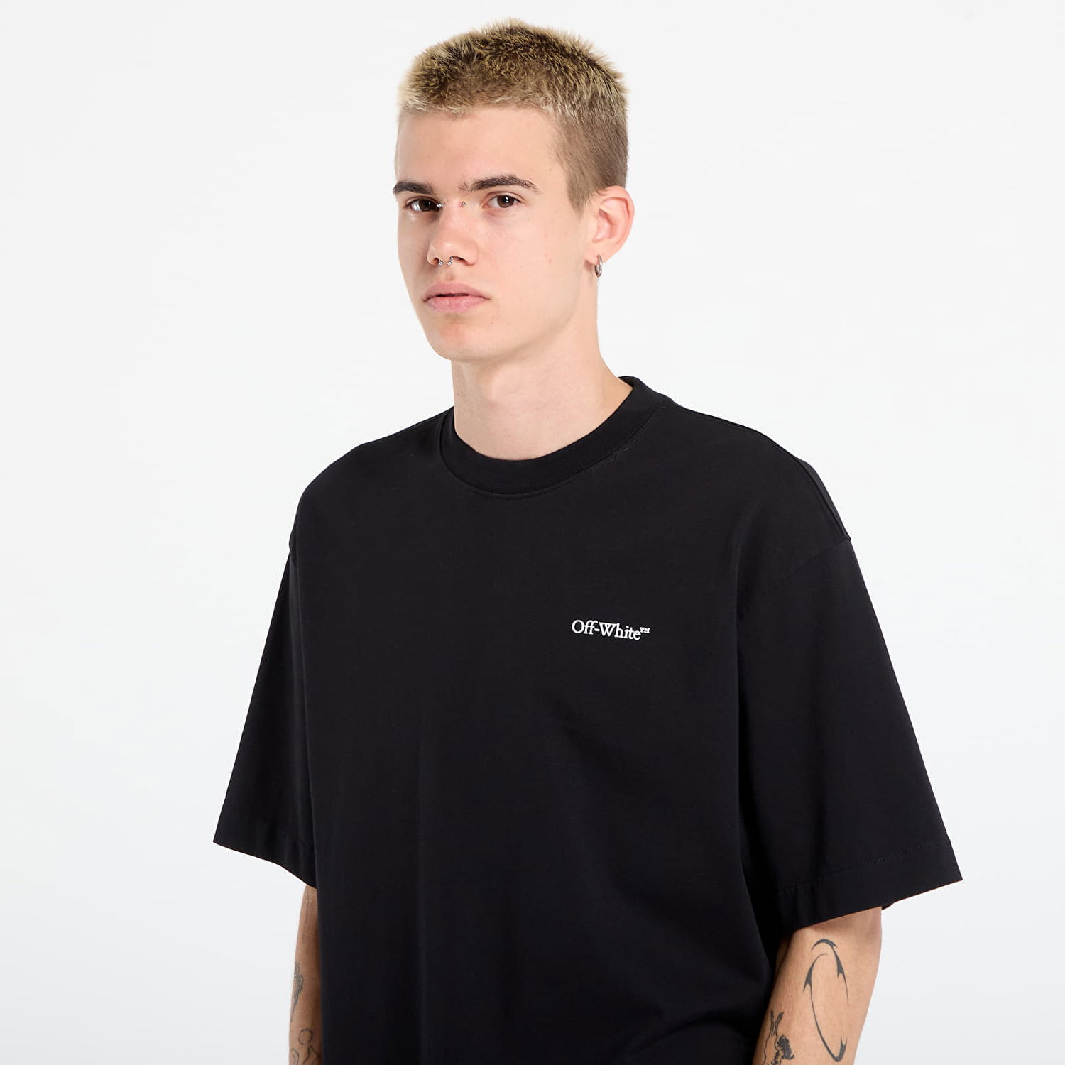 T-shirt Off-White Off-White Half Arrow Skate S/S T-Shirt Sort | OMAA120F25JER0131001, 1