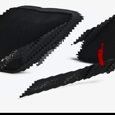 Taljetaske Under Armour Project Rock Waist Bag Sort | 1376457-001, 2