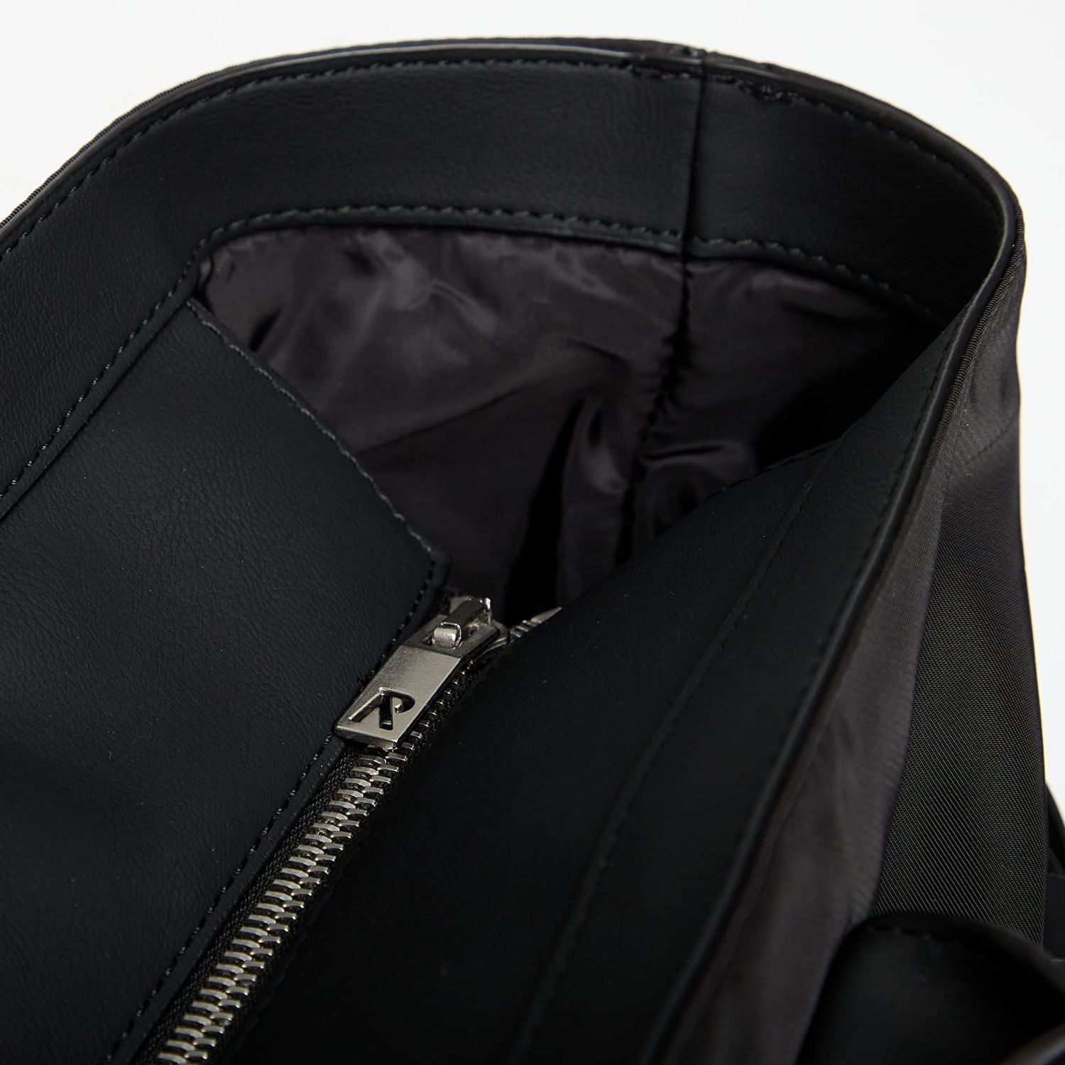 Mulepose Represent Clo Oversized Nylon Carry Bag Sort | MLM100253-01, 1