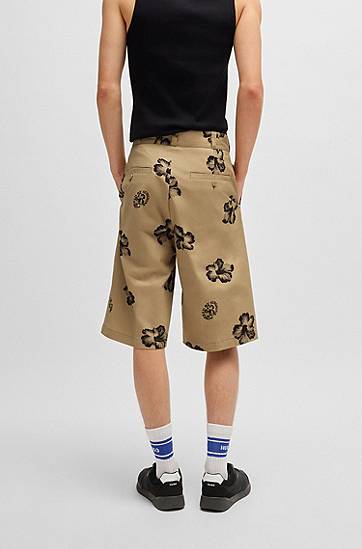 Shorts BOSS Baggy-Fit Hibiscus-Print Stretch-Cotton Twill Shorts Beige | 50542159, 1