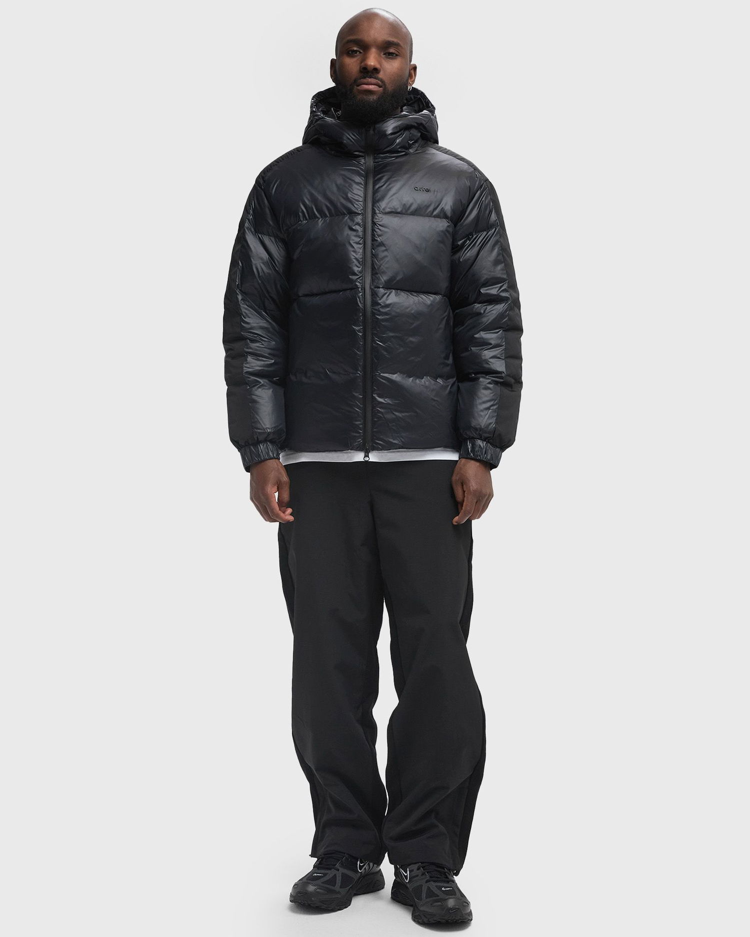 Puffer jakke Arte Antwerp Shiny Puffer Jacket Sort | AW24-077J-BLACK, 1