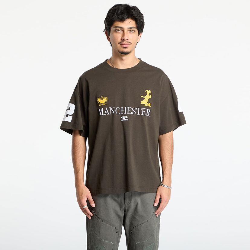 T-shirt Umbro Cult Unity Manchester Graphic Oversized T-Shirt with Number 2 Sleeve Brun | UBMW0397JY121 GRN0010