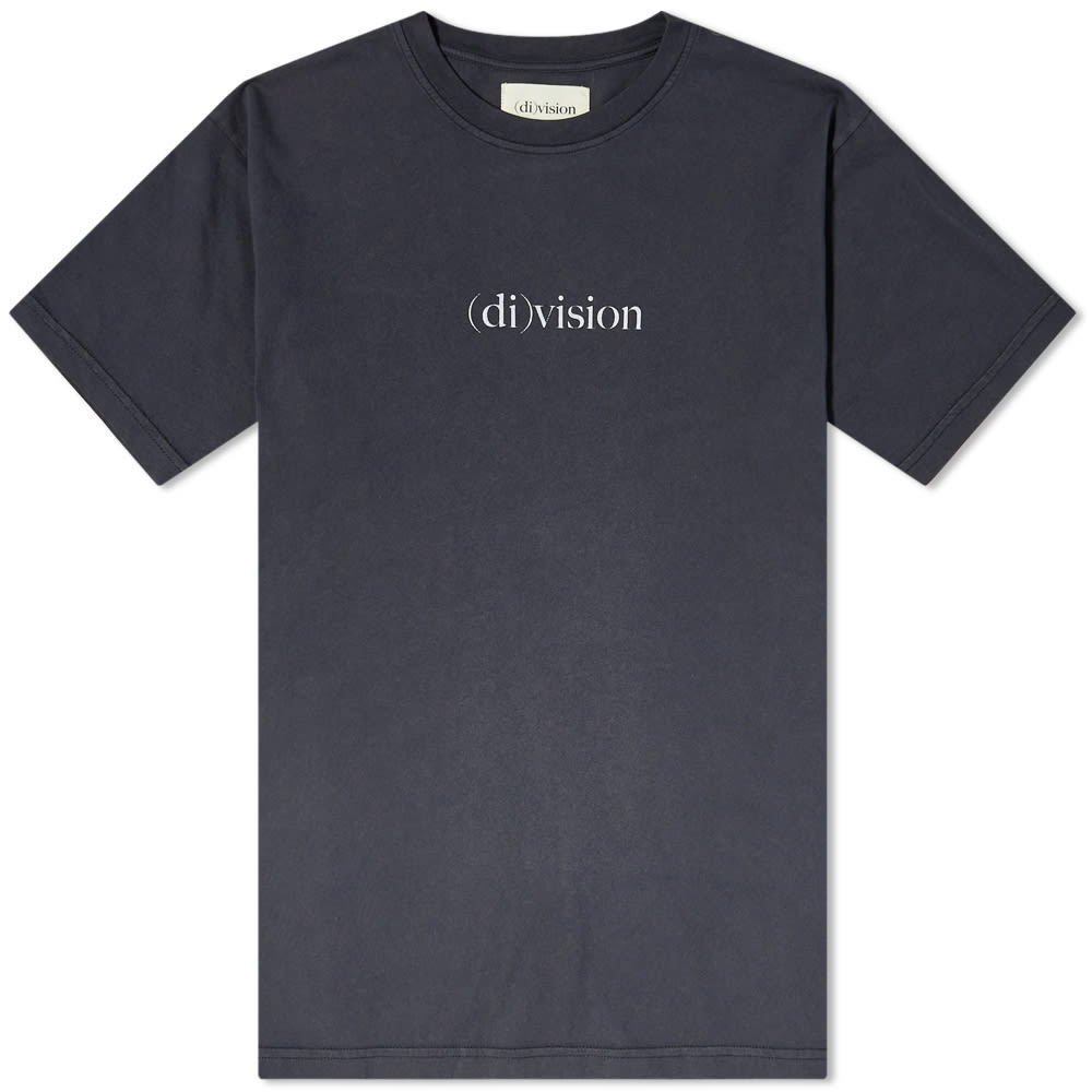 T-shirt (di)vision Logo Tee Sort | DVN-AW21-D-008-1-BKB, 0
