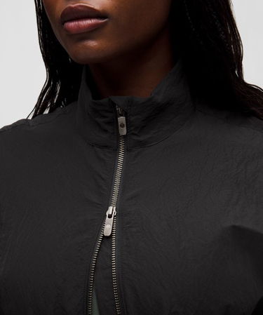Jakke lululemon Cinchable Crinkled Nylon Jacket Sort | prod20003791, 8