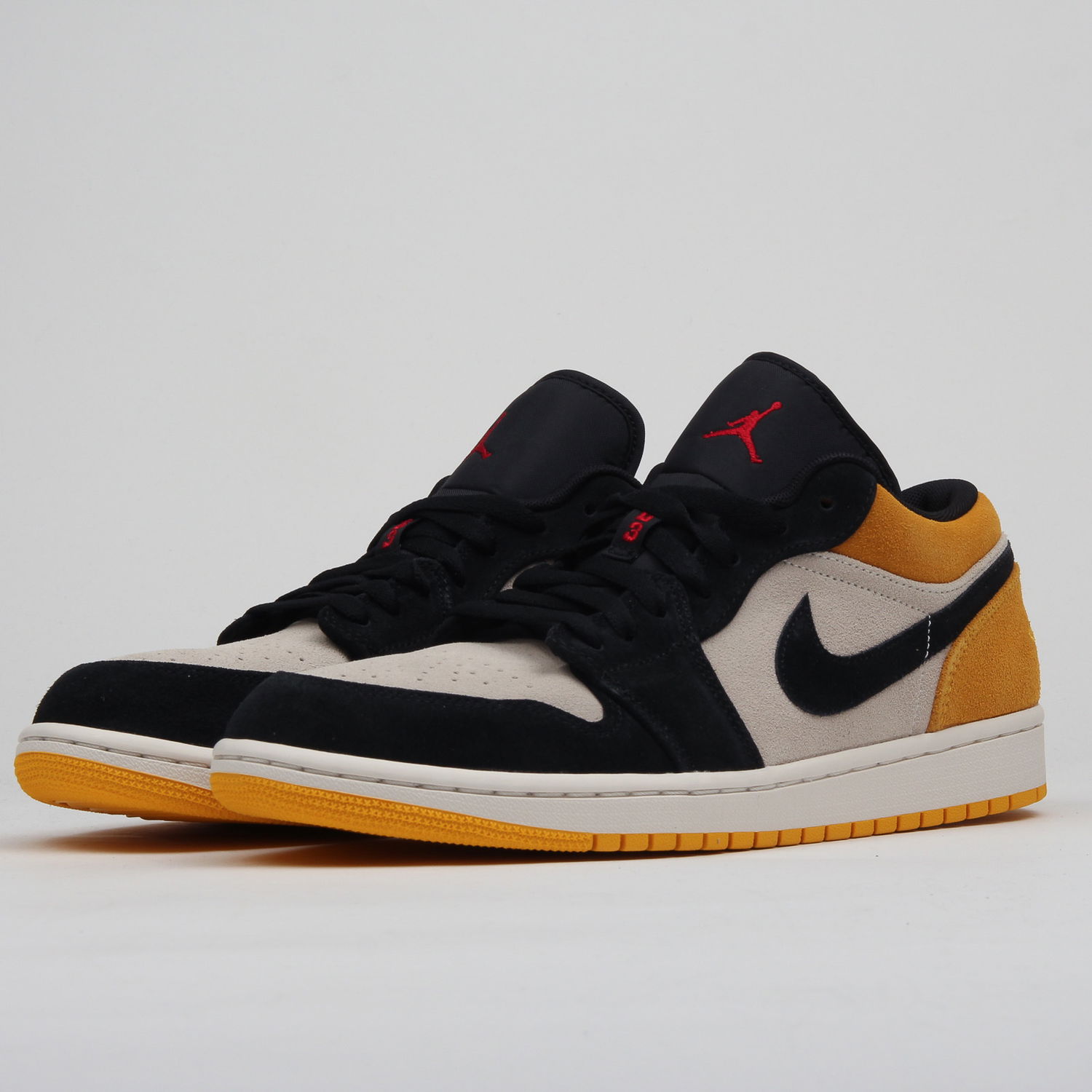 Sneakers og sko Jordan Air Jordan 1 Low "University Gold" Sort | 553558-127, 1