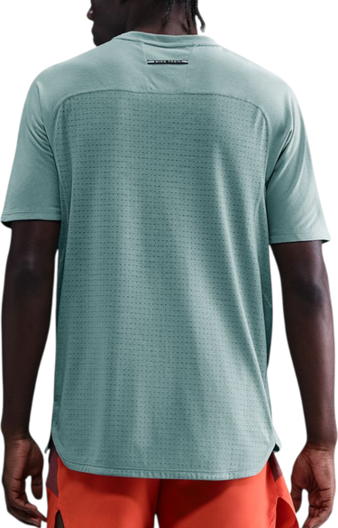 T-shirt Nike Short Sleeve T-Shirt with Perforated Panels Solar Chase Grøn | hj3580-017, 1