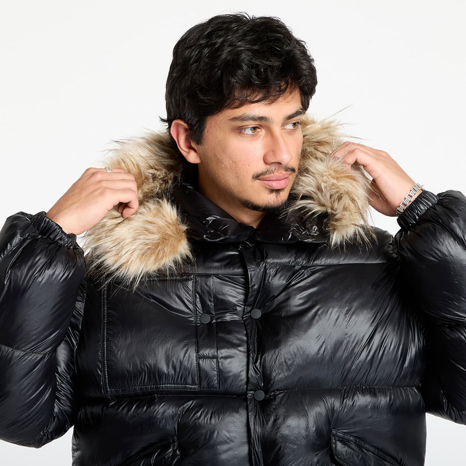 Puffer jakke Umbro Duemila Puffer Jacket with Faux Fur Hood Sort | UBMW0331FA206 BLK0001, 1