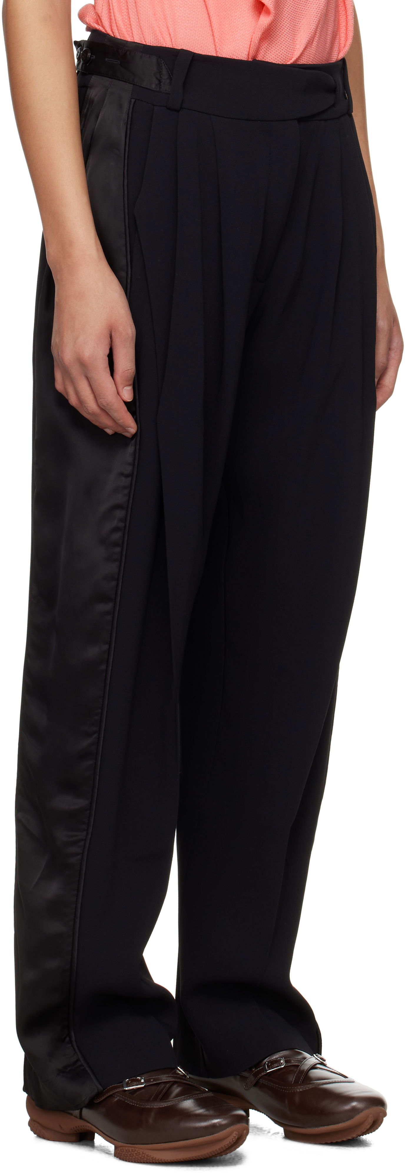 Bukser KIKO KOSTADINOV Kiko Kostadinov Cauda Pleated Trousers Sort | KKWSS25T02-4, 1