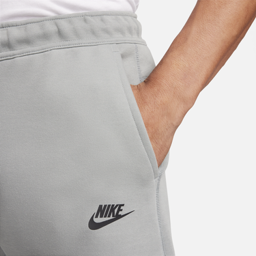Joggingbukser Nike Sportswear Tech Fleece Grå | FB8002-330, 1