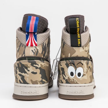 Sneakers og sko Reebok Alien Stomper U.S.C.M. lghsan Beige | FV5052, 3