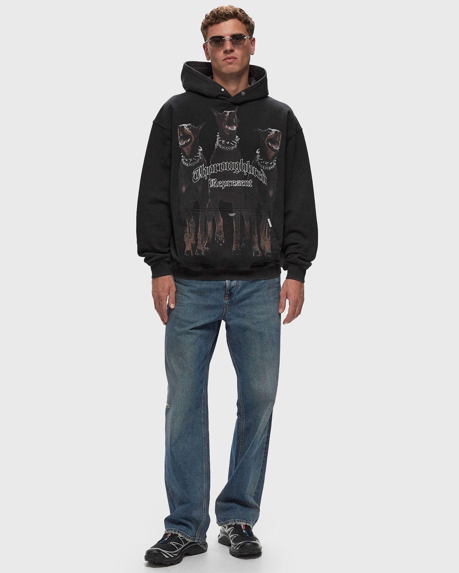 Sweatshirt Represent Clo Represent THOROUGHBRED HOODIE Sort | MLM41134-003, 1