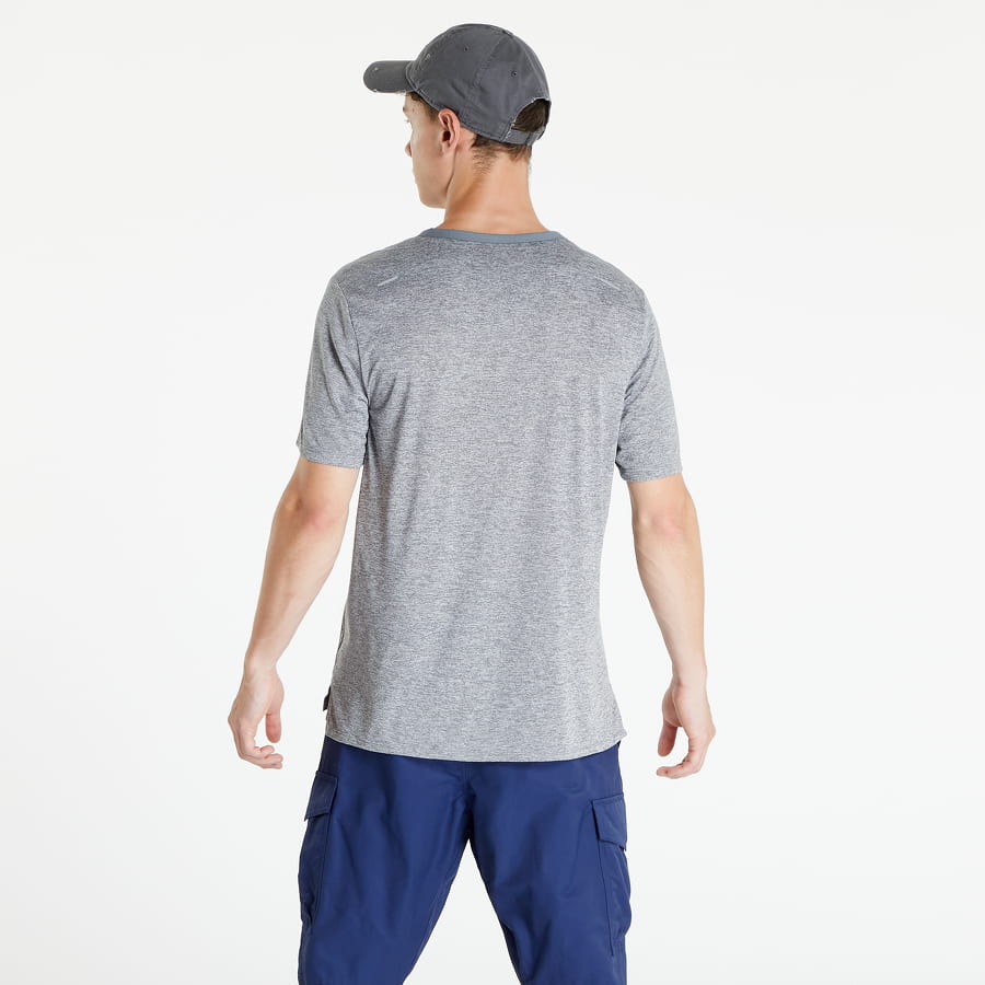 T-shirt Nike Dri-FIT Rise 365 Grå | cz9184-084, 1