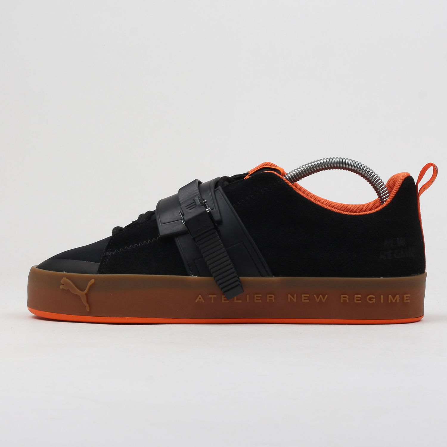Sneakers og sko Puma Court Platform Brace x ATELIER NEW REGIME Sort | 366537 02, 1