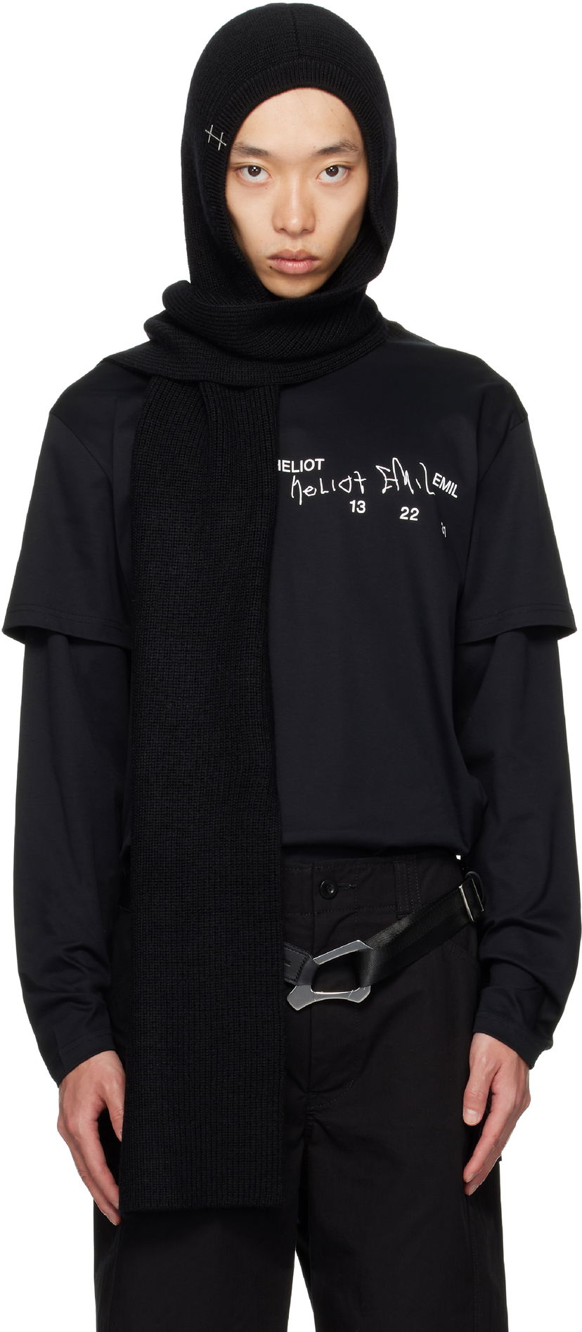 Tørklæde HELIOT EMIL HELIOT EMIL Phos Hooded Scarf Sort | AW25_16_138_BLK01