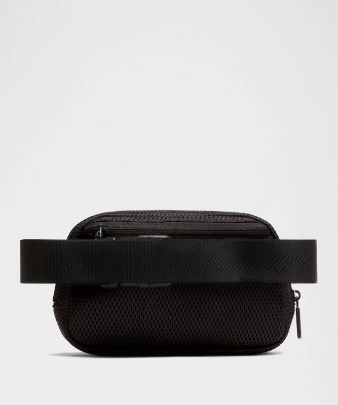 Taljetaske lululemon Everywhere Knit Mesh Belt Bag 1L Sort | prod20002199, 1