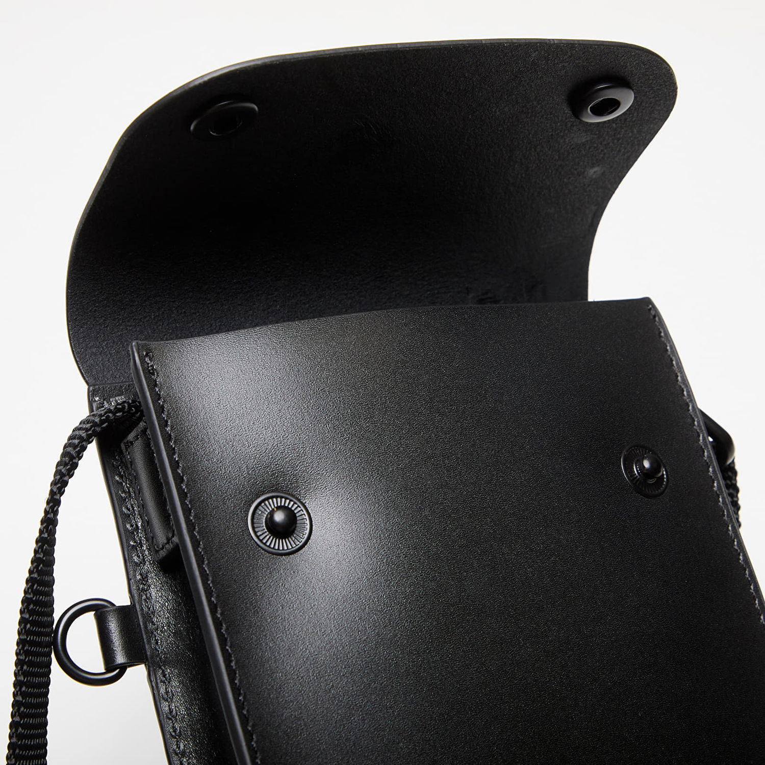 Skuldertaske Fred Perry Burnished Leather Pouch Black Sort | L4331 102, 1
