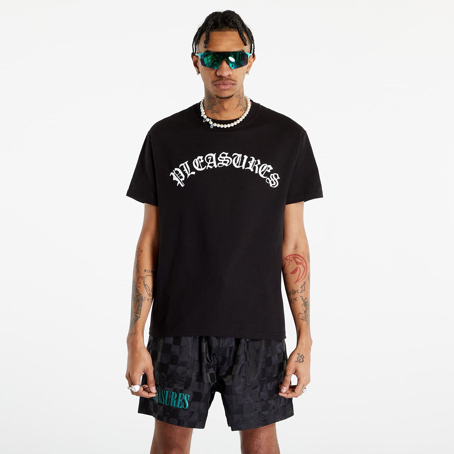 T-shirt Pleasures Old E Logo T-Shirt Sort | P23SP063 BLACK, 1
