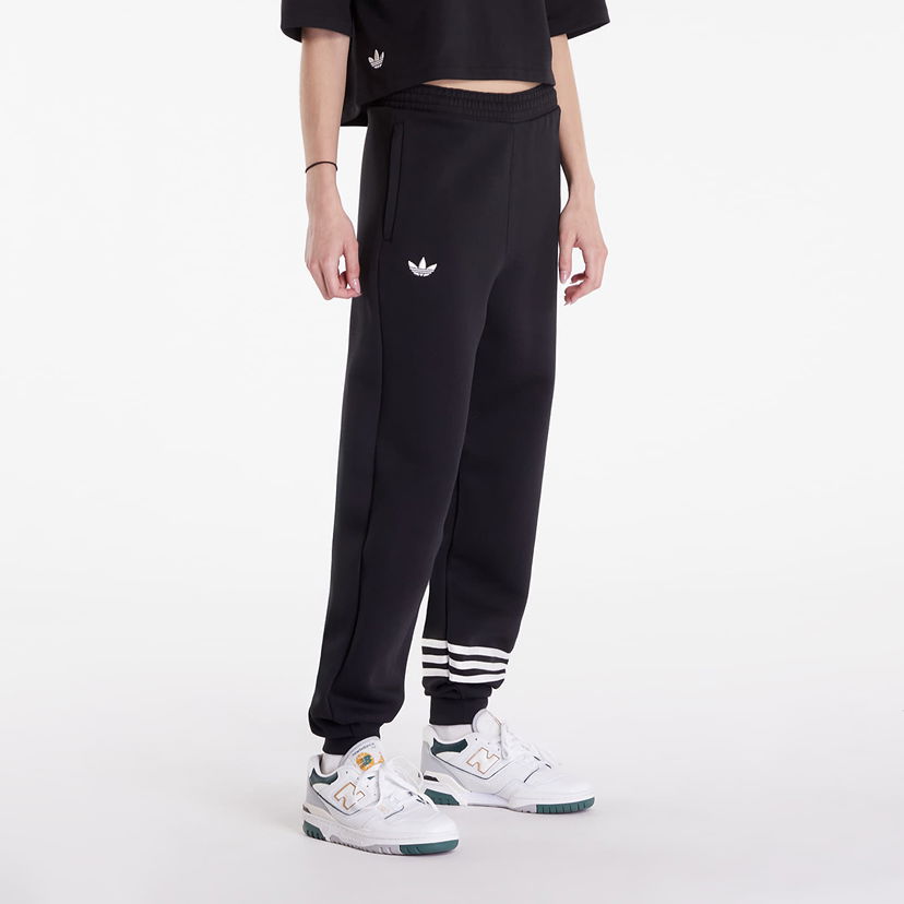 Joggingbukser adidas Originals Neuclassics Sweatpants Black/ Cloud White Sort | IW5605